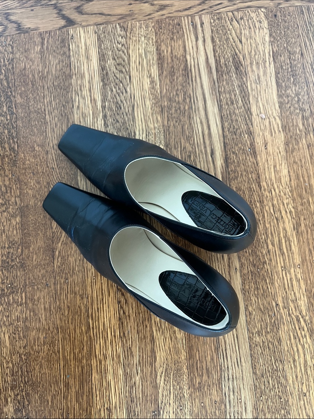 Bottega Veneta Black Lewis Heels - Picture 3 of 3